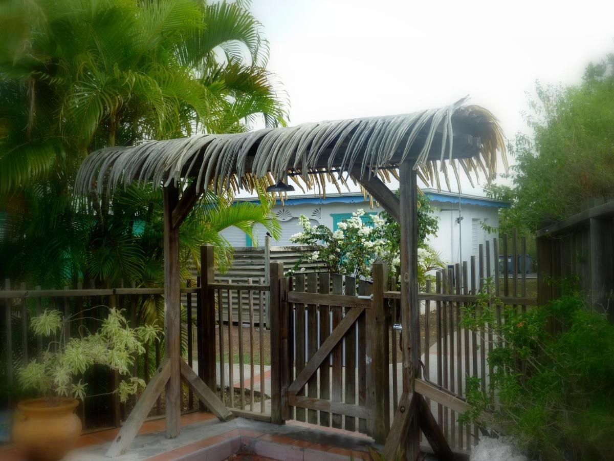 Bungalow La Papaye Bleue Residence Acces Piscine & Plage Saint-Francois  Esterno foto