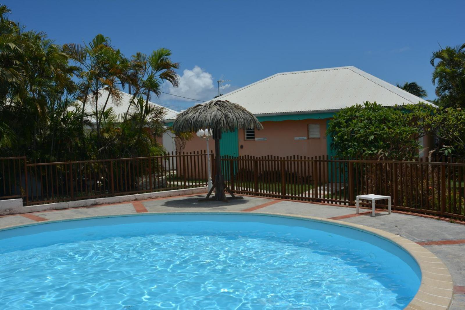 Bungalow La Papaye Bleue Residence Acces Piscine & Plage Saint-Francois  Esterno foto