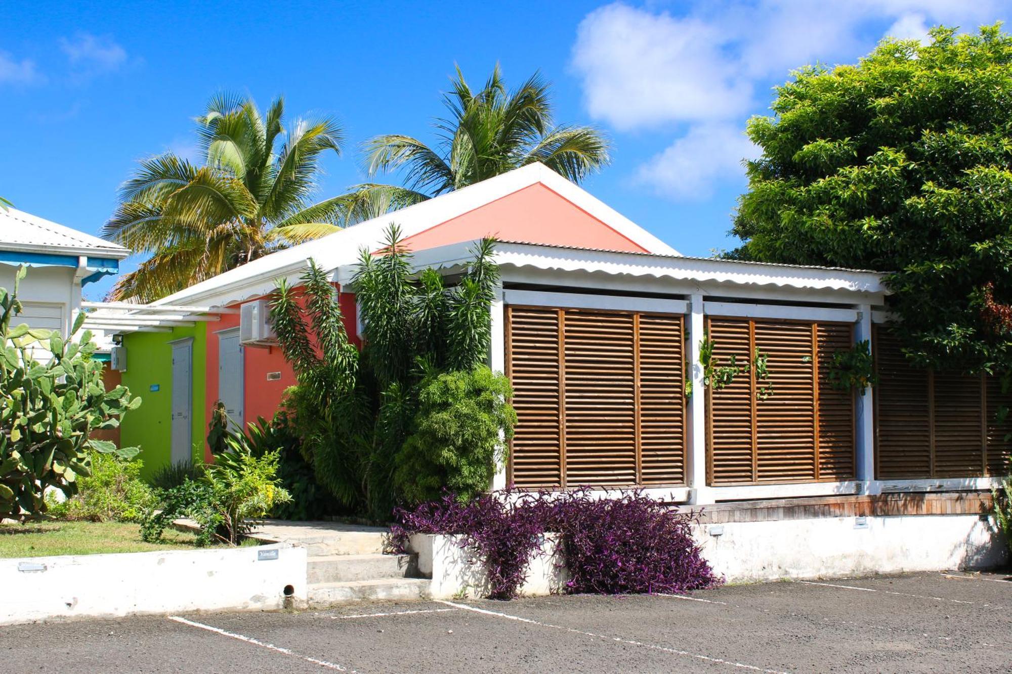 Bungalow La Papaye Bleue Residence Acces Piscine & Plage Saint-Francois  Esterno foto